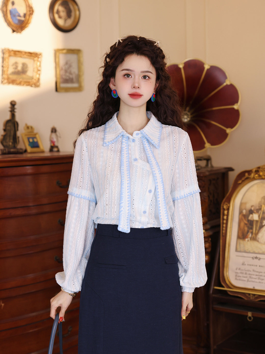 【Cloud Shadows &amp; Sky Light】Early-Spring Pretty Tie-Strap Top, Women&