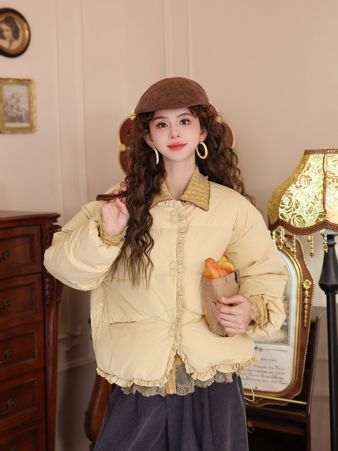 【Moonlight on Roof Tiles】Lace-Trimmed Down Jacket, Women&